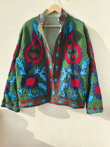 MONIT MARKETING Veste bomber en velours de coton unique Suzani, style bohème, à fleurs, pour femmes, automne/hiver, réversible, vintage - Product Image 1