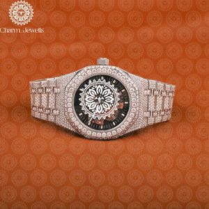 Montre de luxe pour homme Charm Jewels en acier inoxydable, boîtier rond, cadran analogique, mouvement à quartz, fermoir pliant, bracelet de 20 mm - Product Image 1