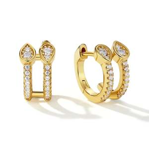 Pendientes de Aro Huggie de Lujo para Mujer con Doble Hilera de Perlas de Imitación y Diamantes Cultivados en Laboratorio de Oro de 10K, Estilo Hip Hop - Product Image 1