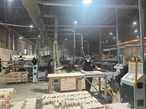 Planche de comptoir en bois de caoutchouc massif pour cuisine, panneau de table en bois massif, prix d'usine du Cambodge, vente en gros - Product Image 3