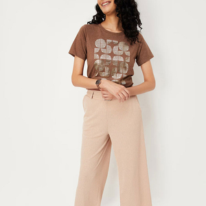 Nouveau design, couleur personnalisée, t-shirts streetwear pour femmes, confortables, prix d'usine, t-shirts à manches courtes pour femmes, prix bas - Product Image 3