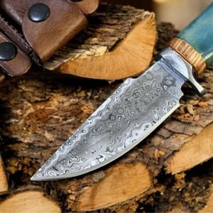 Cuchillos de Caza de Estilo Lujoso con Hoja Fija Estampada, Mango de Madera Oscura, Tapa de Extremo con Aspecto de Asta de Ciervo y Funda de Cuero Cosida - Product Image 5