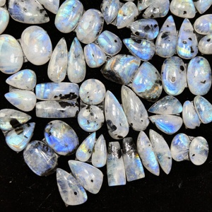 Pierre de lune arc-en-ciel naturelle, lot de pierres précieuses de formes variées, 22x12x3mm 14x7x3mm, moyenne 13 carats - Product Image 2