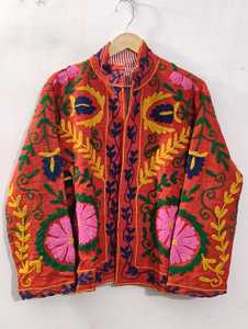 Chaqueta de Mujer con Bordado Suzani de Algodón, Hecha a Mano, Ropa Artesanal para Festivales, Fabricante de Ropa al por Mayor en India - Product Image 4