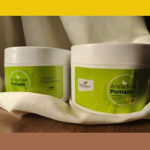 Pommade capillaire naturelle et biologique pour le coiffage |   Fixation forte, faible brillance |   Formule écologique sans produits chimiques - Product Image 5