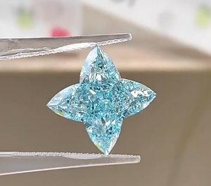Diamante de laboratorio de corte brillante modificado, color azul intenso y vívido, con forma de flor, piedra suelta única para la creación de joyería fina con gemas. - Product Image 2