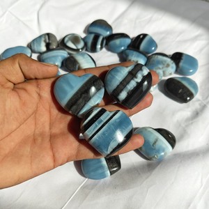 Opale bleue naturelle Owyhee de Cambay Art, petite sculpture en forme de cœur, pierre précieuse polie en gros pour la guérison, la décoration et les cadeaux – Excellente qualité - Product Image 1
