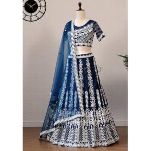 PUNTADA DE CADENA DE RED TRADICIONAL TRABAJO LEHENGA CHOLI CON DUPATTA SKY - Product Image 1