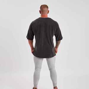 T-shirt noir col rond en coton 250g de haute qualité, style vintage délavé à l'acide, léger et oversize, personnalisable - Product Image 4