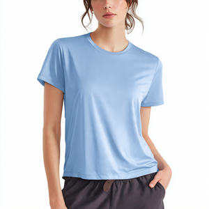 Camiseta Deportiva de Secado Rápido para Mujer, Corte Ajustado, 100% Poliéster, Cuello Redondo, Manga Corta - Product Image 4