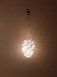 Portavelas Colgante de Mimbre de Ratán Natural Hecho a Mano, Estilo Vintage, Decoración para el Hogar, Lámpara Tipo Huracán para Uso en Interiores y Exteriores - Product Image 3