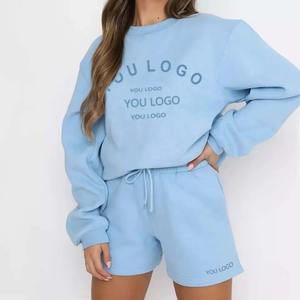 Conjunto deportivo de dos piezas para mujer, conjunto de chándal moderno, chándal de manga larga y pantalones cortos para mujer - Product Image 1