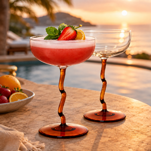Verres à cocktail colorés en borosilicate faits à la main de 260 ml, sans plomb, coupe Martini, verrerie de bar réutilisable en gros - Product Image 1