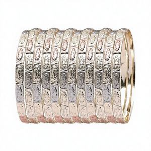 Bracelets en or tricolore Nuestra Senora De Guadalupe, bracelets catholiques de port quotidien, bracelets en laiton 3 tons Oro Laminado, vente de gros. - Product Image 1