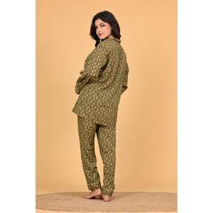 Conjunto de Pijama Estampado de Polycrêpe para Mujer, Elegante Traje de Noche, Ropa de Descanso Suave y Cómoda, Ropa de Dormir Informal para el Hogar - Product Image 6