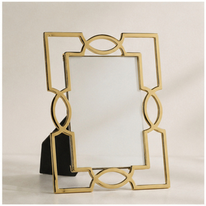Luxury Gold Metal Photo <b>Frame</b> Geometric <b>Picture</b> <b>Frame</b> Tabletop Decorative Brass Border Table <b>Frame</b> <b>Wholesale</b> Custom Photo <b>Frame</b> - Product Image 5