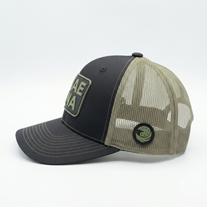 Gorra Trucker Táctica Personalizada con Parche de Goma PVC 3D, Logotipo, Malla Negra y Verde Oliva, 6 Paneles, Estructurada, Visera Curva, Cierre a Presión - Product Image 3