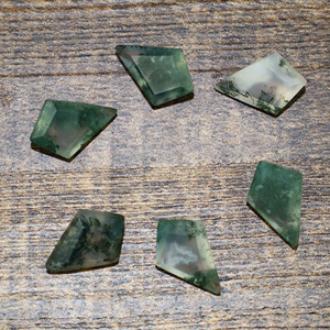 Cabochon en Agate Mousse Naturelle Forme Cerf-volant 8x12mm Pierre Libre pour la Fabrication de Bijoux Vente en Gros en Vrac - Product Image 3