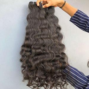 Extensiones de Cabello Humano Virgen con Ondas Naturales, Cabello Indio Crudo, Frontal de Encaje HD y Extensiones de 28-30 Pulgadas de Longitud Estirada - Product Image 3