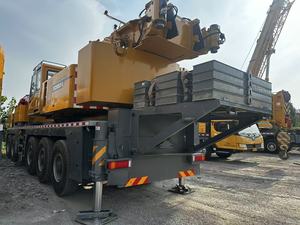Grue mobile hydraulique d'occasion SANY STC2000C8-8 de 200 tonnes, année 2025, 4000 km, pour l'érection de gros équipements - Product Image 4