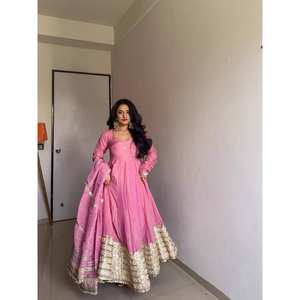 Robe Anarkali en broderie et sequins, tenue de soirée, robe de bal - Product Image 5