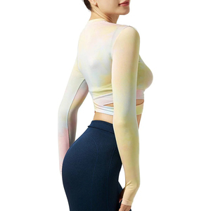 Leggings pour femmes personnalisés avec impression intégrale par sublimation |   Vêtements d'équipe haute performance |   Pantalon léger à séchage rapide et extensible dans quatre directions - Product Image 3