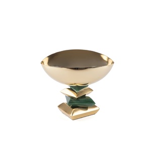 Base para Pastel de Metal de Diseño Personalizado con Acabado en Oro, Base para Pastel de Metal Clásica y Elegante - Product Image 5