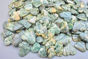 Mariposite Verde en Forma de Corazón al por Mayor, Gema Cabujón de Mariposite Verde en Forma de Corazón, Precio al por Mayor de Corazones de Mariposite - Product Image 2