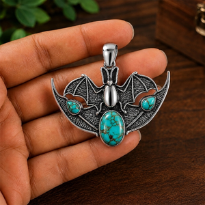 Colgante de Murciélago con Turquesa, Hecho a Mano, de Latón, Forma Ovalada, Chapado en Oro y Plata, Collar Unisex - Product Image 2