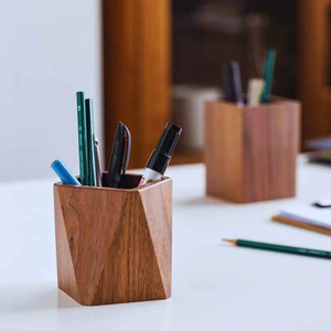 ที่ใส่ปากกาไม้ธรรมชาติ ผิวเรียบเนียน ใช้จัดระเบียบเครื่องเขียนบนโต๊ะ เหมาะสำหรับเป็นของขวัญ งานฝีมือจากวัสดุธรรมชาติ - Product Image 1