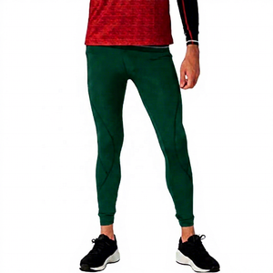 Leggings de Compresión Negros para Hombre, Cintura Elástica, Logotipo Termotransferible en la Pierna Derecha, Diseño Sólido, Spandex y Poliéster - Product Image 6