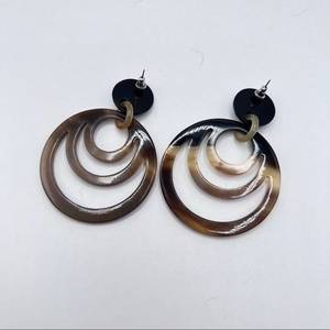 Pendientes de Cuerno con Diseño Redondo y Aspecto Elegante, Accesorios de Regalo de Navidad, Ideales para un Estilo Exquisito, Pendientes de Cuerno Naturales para Mujer - Product Image 4