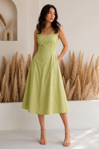 Elegante y Sencillo Vestido Midi Bohemio de Lino Verde Lima sin Mangas con Cuello Cuadrado, Ropa Casual de Verano Ecológica para Mujer - Product Image 5