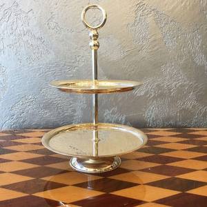 Venta al por Mayor de Soporte Redondo de Aluminio Hecho a Mano para Pastel de 2 Niveles CRAFT ASCENT, Decorativo para Fiestas, Bodas y Eventos, Acabado Dorado Personalizado - Product Image 3