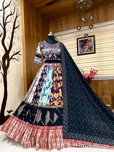 Ensemble Lehenga Choli imprimé numérique avec broderie miroir et dupatta à bordure en dentelle, en mousseline de coton, tenue de soirée pour femme - Product Image 5