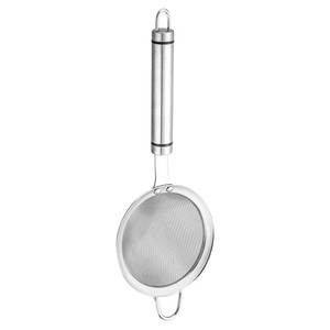 Colador de té redondo de metal con cesta de malla fina para separar hojas de té de bebidas calientes recién preparadas - Product Image 1