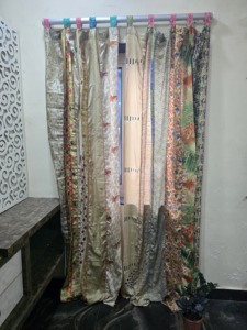 Rideau en soie vintage style patchwork, décoration intérieure indienne, rideaux transparents colorés pour fenêtre, draperies de porte de chambre style bohème - Product Image 2