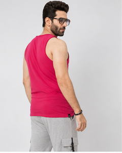 เสื้อกล้ามคอกลมสีชมพูสำหรับผู้ชาย AULTRA ONE ENTERPRISES ผ้าฝ้าย 100% ลาย 3 มิติ สวมใส่สบาย ระบายอากาศได้ดี โลโก้ถักที่ด้านหลัง - Product Image 3