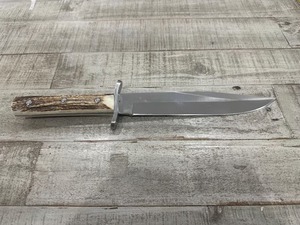 Couteau d'extérieur artisanal à lame en acier D2, manche en corne de cerf avec étui en cuir, couteau personnalisé - Product Image 3