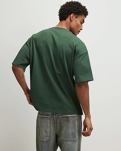เสื้อยืดคอกลมแขนสั้นทรงหลวมสำหรับผู้ชาย ผ้าเจอร์ซีย์คอตตอน สีพื้น ทอแบบเรียบ - Product Image 2