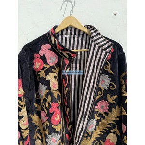Elegant Velvet Jacket With Hand Embroidered Floral Pattern Mandarin Collar Full Sleeve Winter <b>Coat</b> - Product Image 4