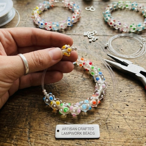 Perles de verre artisanales multicolores de luxe 12 mm |   Perles en verre artisanales pour la fabrication de bijoux, la création de colliers et les projets de bricolage - Product Image 6