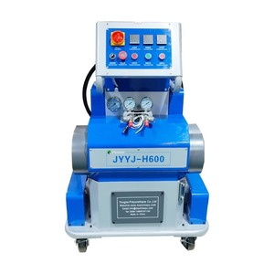 Machine d'application de mousse industrielle avec commande hydraulique pour un travail d'isolation à haut rendement et des performances de pulvérisation stables - Product Image 2