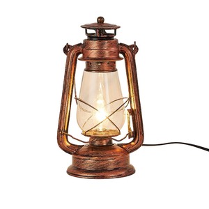 Lanterne vintage en cuivre avec abat-jour en verre et structure métallique pour la décoration intérieure, finition durable - Product Image 1