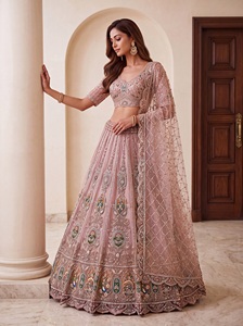 Lehenga Choli de Fiesta Bordado de Primera Calidad con Dupatta Estampada para Novia, Lehenga Choli Pakistaní - Product Image 4