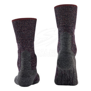 Chaussettes de sport classiques épaisses en mélange doux de spandex/polyester, durables et confortables pour l'entraînement et la course en extérieur - Product Image 2