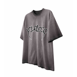 เสื้อยืดโอเวอร์ไซส์ผู้ชาย พิมพ์ลายโลโก้ OEM ล้างสีแบบแอซิด ขาดรุ่ย คอกลม แขนสั้น OEM ไหล่ตก ทรงหลวม สไตล์คนเมือง ผ้าคอตตอนหนา - Product Image 2
