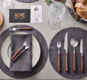 Ensemble de couverts minimalistes en argent avec manches en bois, élégants ustensiles en acier inoxydable pour la salle à manger, la cuisine, la maison et les restaurants - Product Image 3