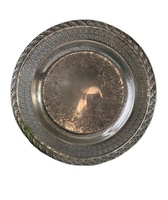 Assiette de présentation en métal, assiette de service en métal raffiné, qualité supérieure, finition martelée mate argentée, mariage, fabrication artisanale, classique