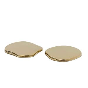 Sous-verre rond en métal au design unique, finition dorée, pour la décoration de table d'hôtel, tapis et coussinets de service pour le thé et le café - Product Image 1